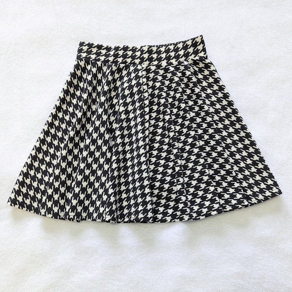 Houndstooth Emo Y2K Circle Skirt, Size S